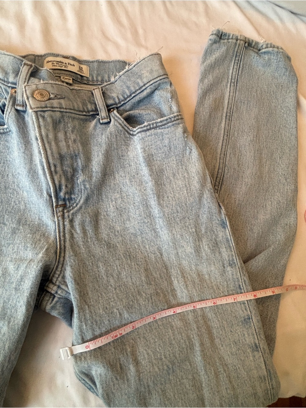 Abercrombie The 90s Straight Ultra High Rise Curve Love Light Wash - Picture 6 of 8
